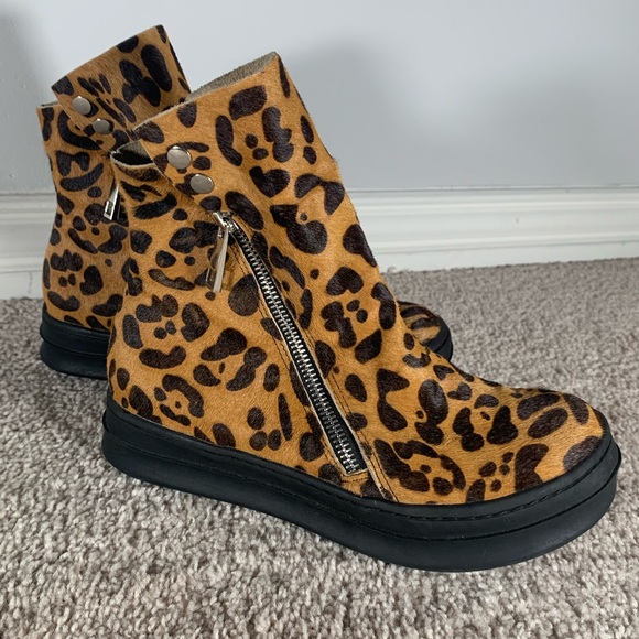 Jeffrey Campbell Ibiza Leopard Booties/Sneakers, NWOT - Picture 2 of 4